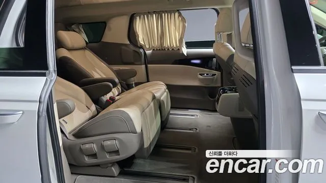 Kia Canival Carnival 4 поколение Бензин 7 мест Hi-Limousine — Фото автомобиля 9