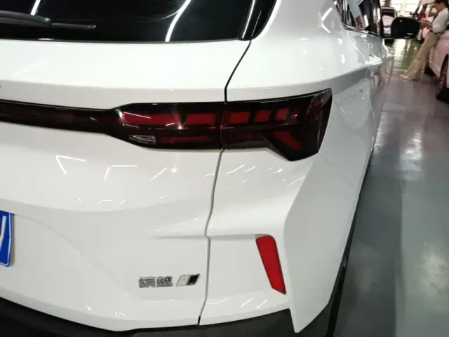 Geely Binyue — Фото автомобиля 7