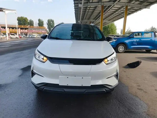 BYD Yuan Pro — Фото автомобиля 2