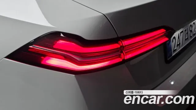 BMW 5 Series G60 — Фото автомобиля 8