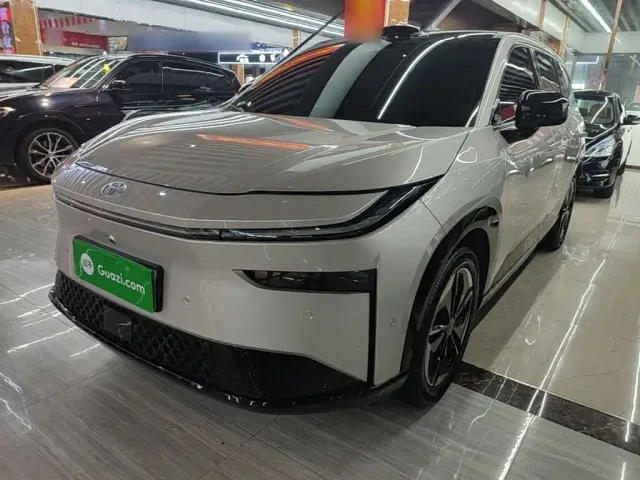 Фотография автомобиля — Toyota BoZhi 3X