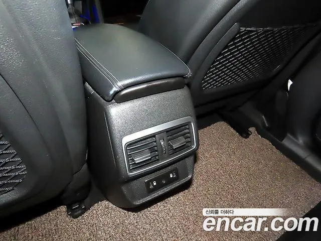 Renault-KoreaSamsung QM6 Новый QM6 2.0 LPe RE Signature 2WD — Фото автомобиля 18