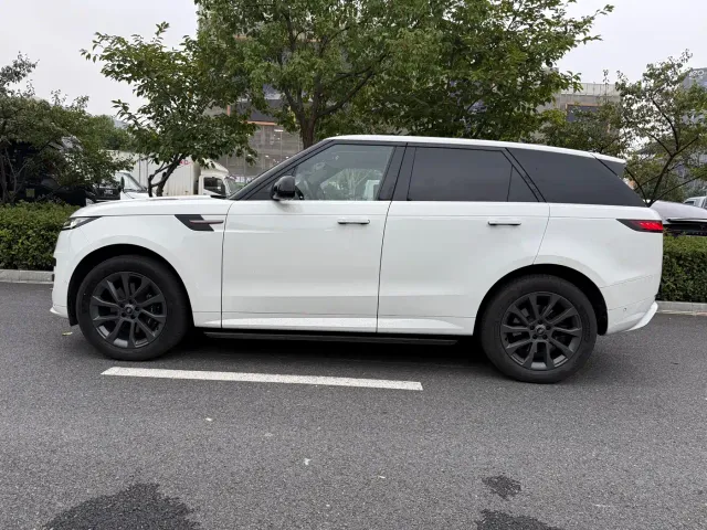 Land Rover Range Rover Sport — Фото автомобиля 2