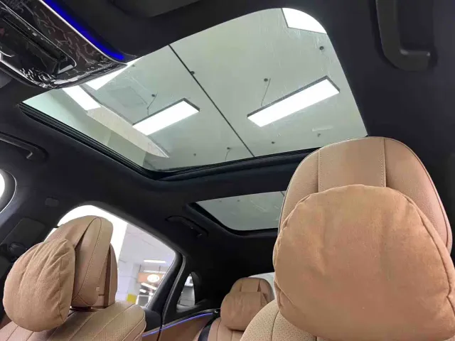 Mercedes-Benz E-Class — Фото автомобиля 23