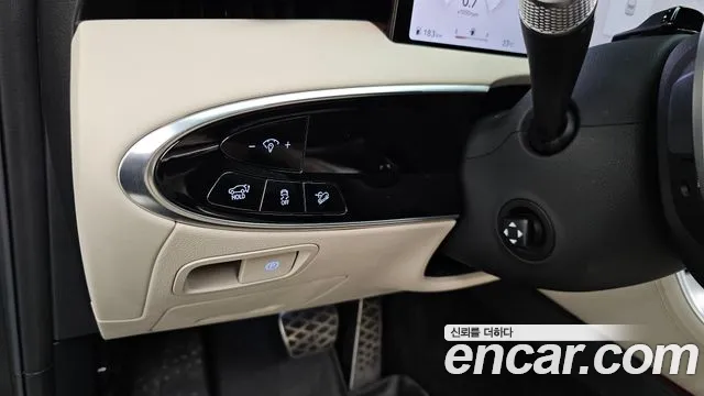 Genesis GV70 3.5T Бензин 2WD — Фото автомобиля 24