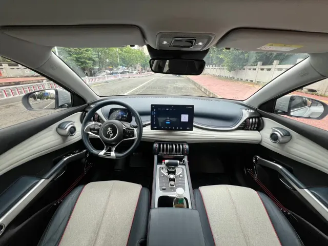 BYD Yuan PLUS — Фото автомобиля 6