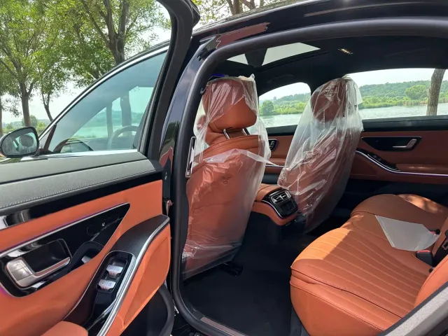 Mercedes-Benz S-Class — Фото автомобиля 11