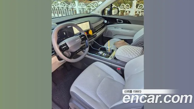 Kia Carnival — Фото автомобиля 5