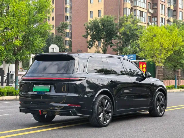 Li Auto L9 — Фото автомобиля 5