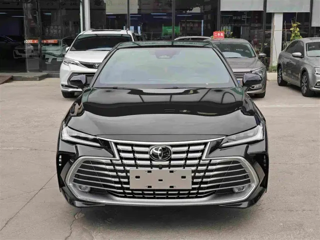 Toyota Avalon — Фото автомобиля 2