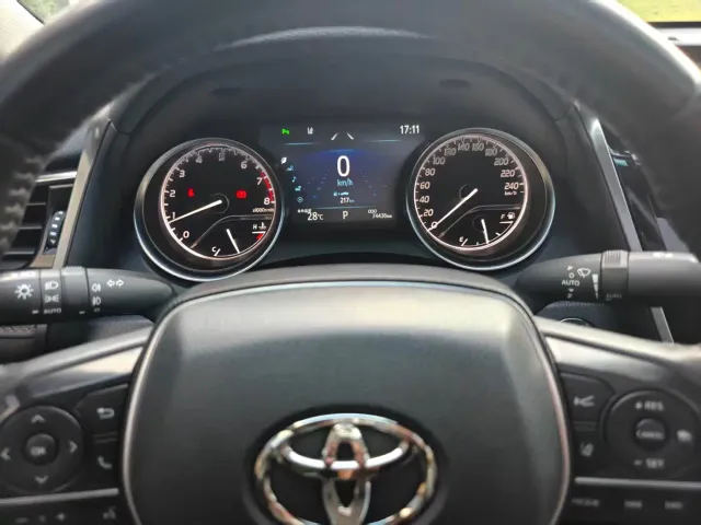 Toyota Camry — Фото автомобиля 16