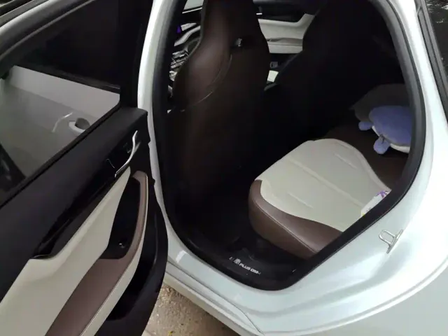 BYD Qin PLUS — Фото автомобиля 11