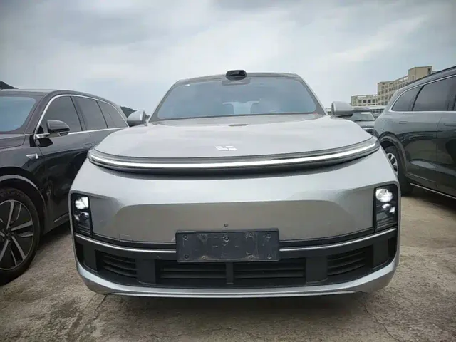 Li Auto Li Xiang L9 2022 Max — Фото автомобиля 2