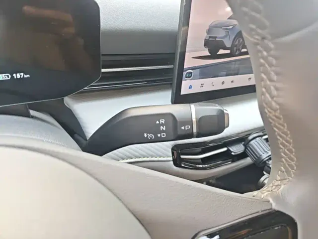 Besturn Yueyi 03 2025 445km Premium Selection Edition — Фото автомобиля 6