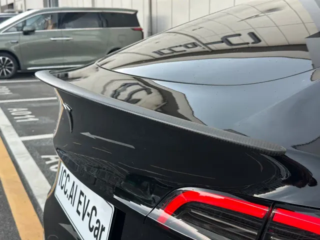 Tesla Model Y — Фото автомобиля 9