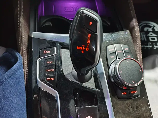 BMW 5 Series — Фото автомобиля 13