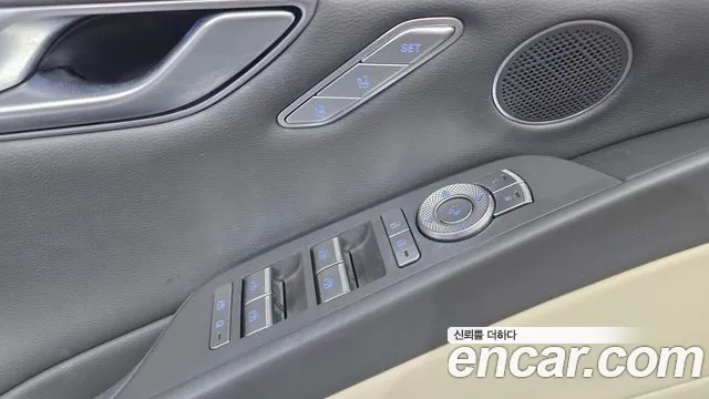Genesis G80 RG3 — Фото автомобиля 30