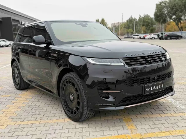 Land Rover Range Rover Sport — Фото автомобиля 5