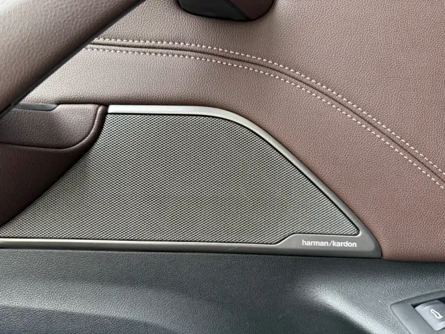 BMW 5 Series — Фото автомобиля 5