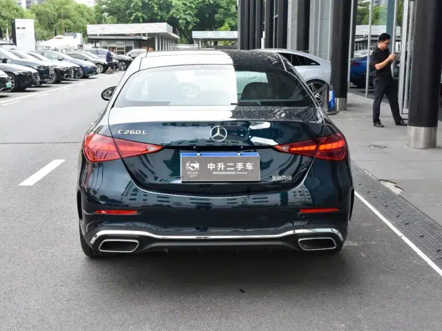 Mercedes-Benz C-Class — Фото автомобиля 8