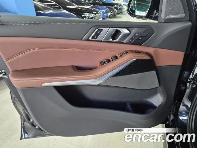 BMW X5 xDrive 40i M Sport — Фото автомобиля 13