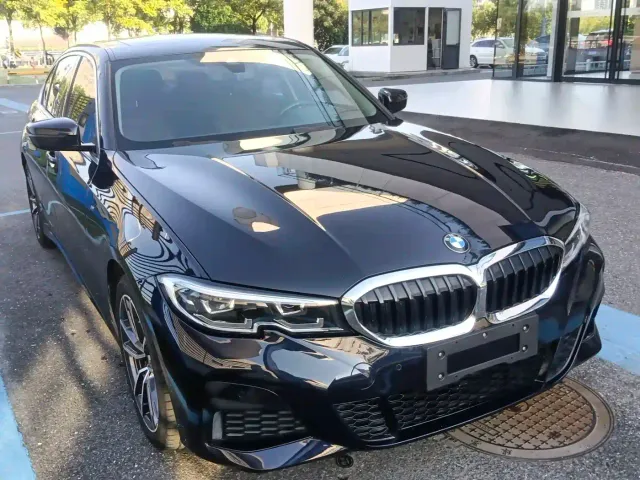 BMW 3 Series — Фото автомобиля 3