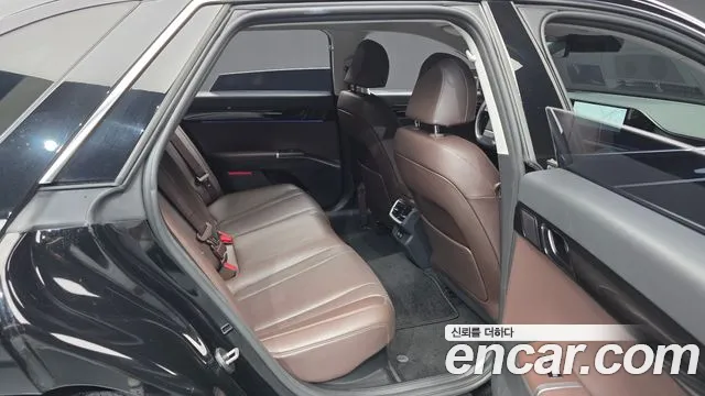 Hyundai Grandeur GN7 — Фото автомобиля 12