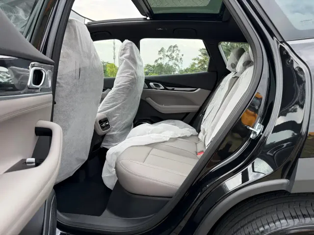 Geely Boyue L — Фото автомобиля 13