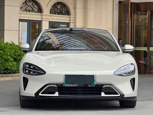 Xiaomi SU7 — Фото автомобиля 2