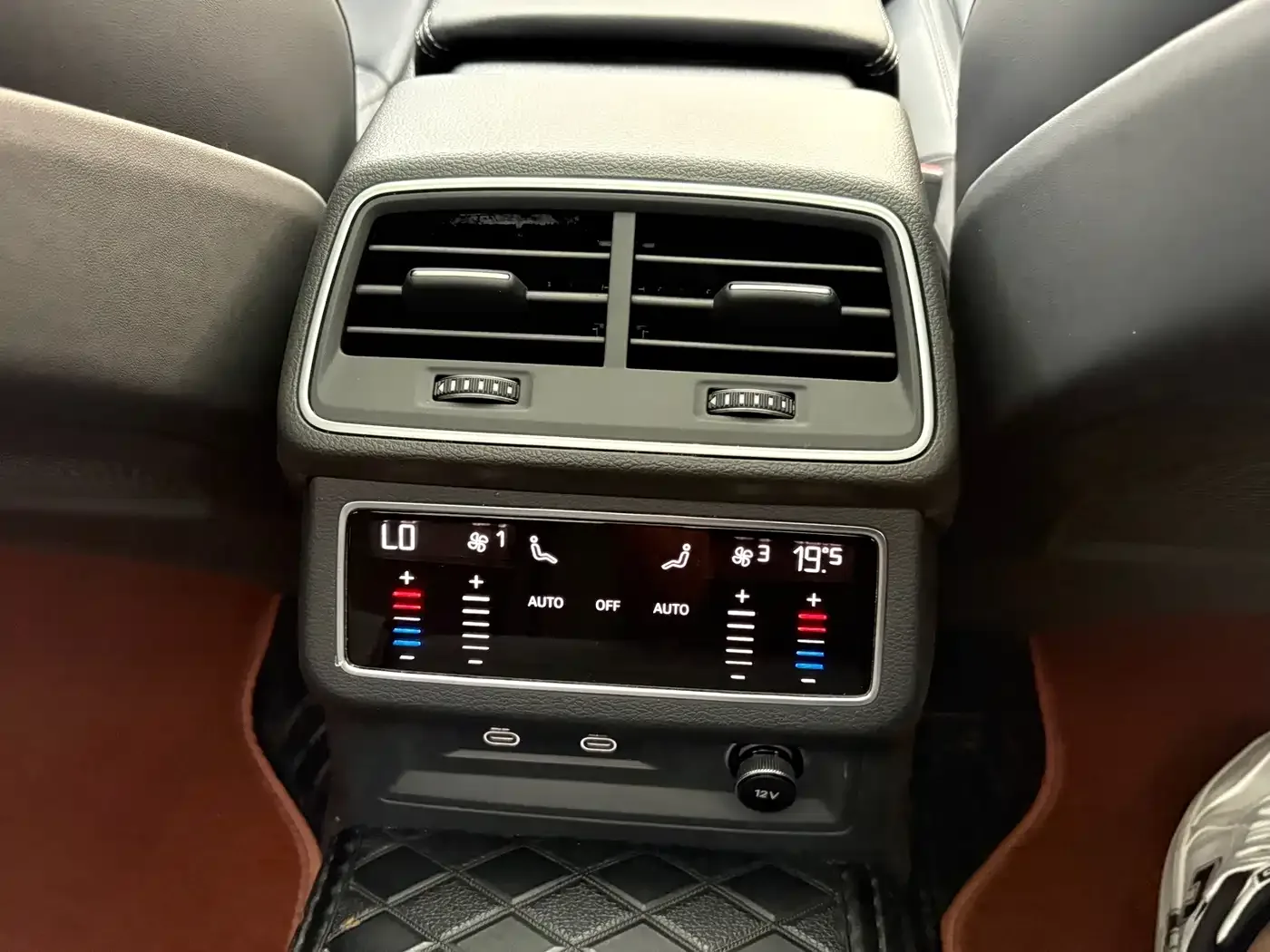 Audi Audi A6L 2025 45 TFSI quattro Premium Sport — Фото автомобиля 18