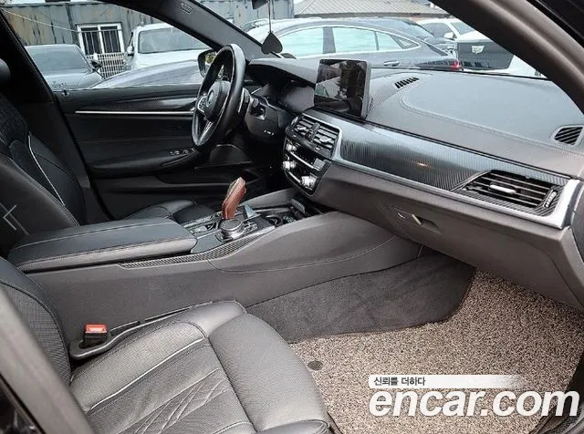 BMW 5-Series 5 серия (G30) — Фото автомобиля 13