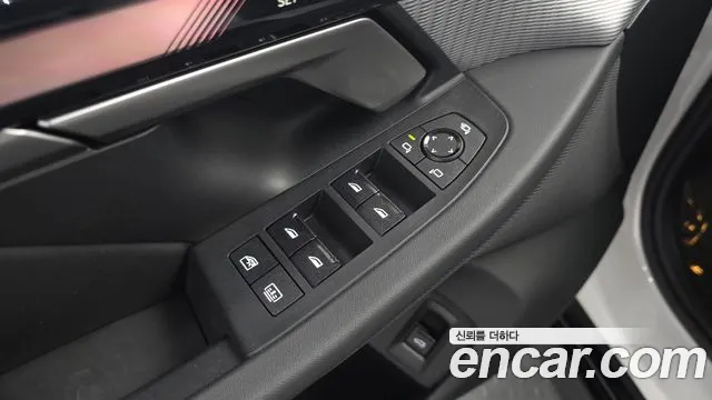 BMW 5-Series 5 серия (G60) 530i xDrive M Sport — Фото автомобиля 26