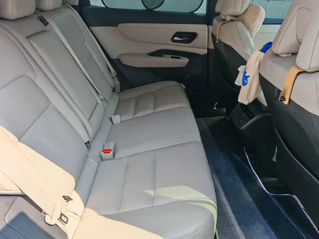 Nissan Ariya — Фото автомобиля 9