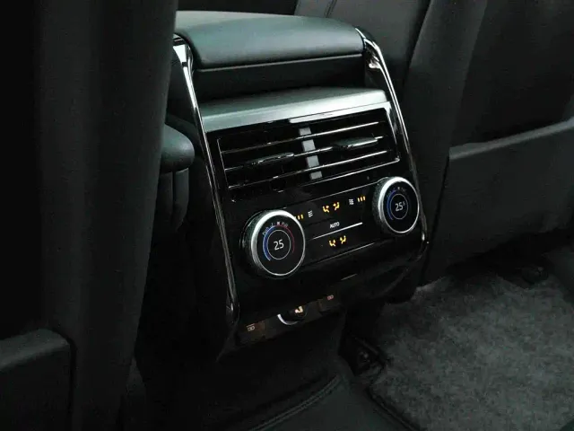 Land Rover Range Rover Sport — Фото автомобиля 16