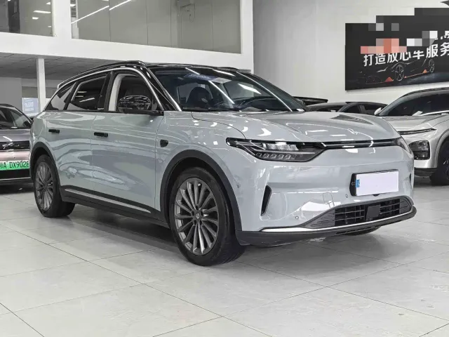 Leapmotor C11 — Фото автомобиля 3
