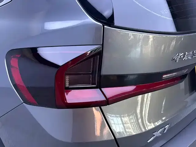 BMW X1 — Фото автомобиля 18