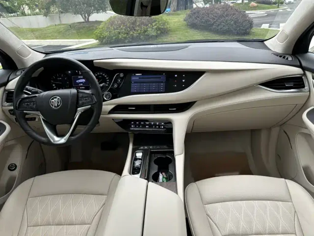 Buick Enclave — Фото автомобиля 7