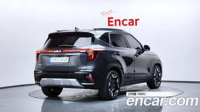 Kia Seltos Новый Seltos Бензин 2.0 2WD — Фото автомобиля 2