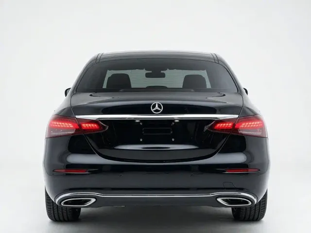 Mercedes-Benz E-Class — Фото автомобиля 5