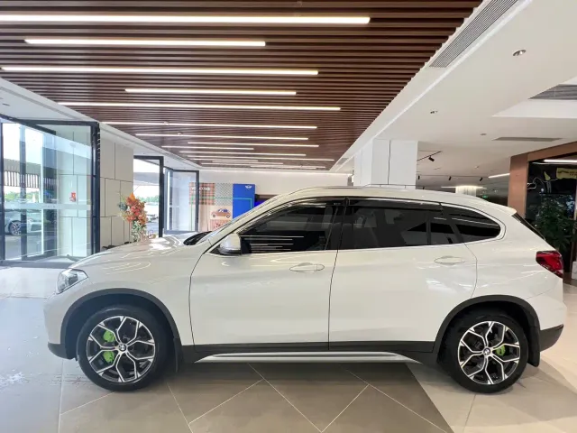 BMW X1 — Фото автомобиля 3