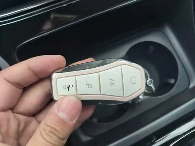 BYD Qin PLUS — Фото автомобиля 8