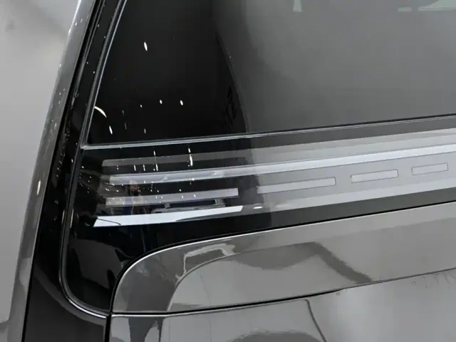 Li Auto MEGA — Фото автомобиля 10