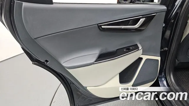 Kia EV6 — Фото автомобиля 14