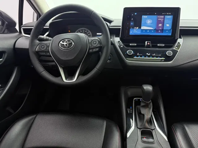 Toyota Corolla — Фото автомобиля 10