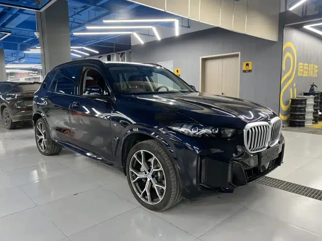 BMW X5 — Фото автомобиля 2