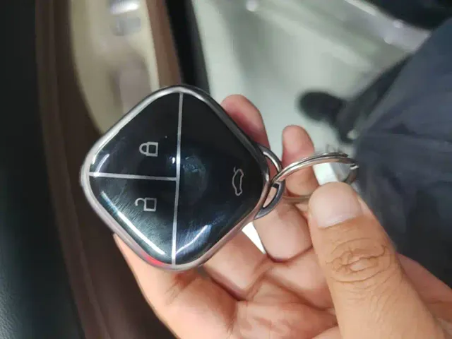 Wuling Bingo — Фото автомобиля 8
