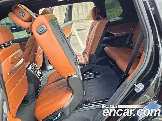 BMW X7 — Фото автомобиля 15