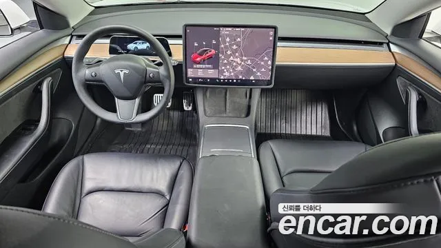 Tesla Model 3 — Фото автомобиля 7