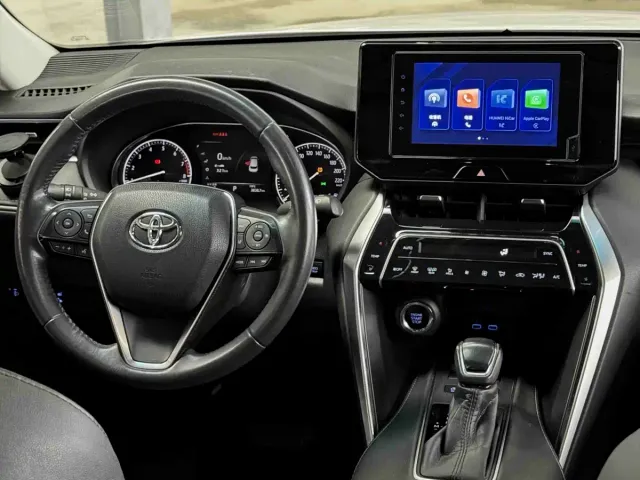 Toyota Harrier — Фото автомобиля 12