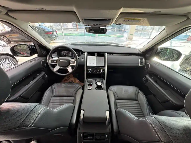 Land Rover Discovery — Фото автомобиля 8